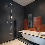 Room 12 Lägenhetshotell 5*