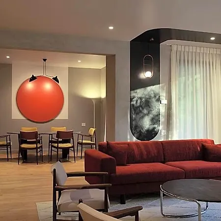 Room 12 5* Bukarest