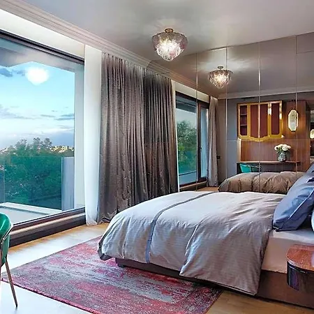 Lägenhetshotell Room 12 5*