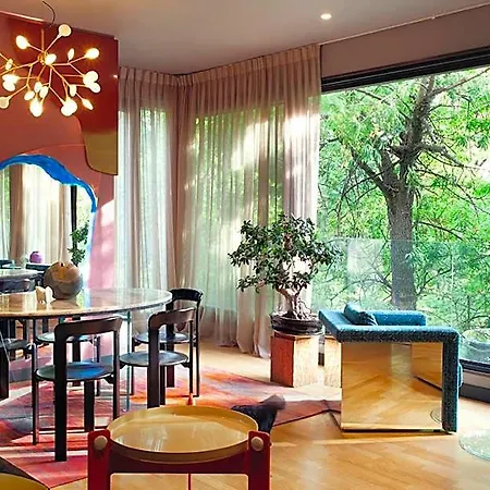 Room 12 Bukarest