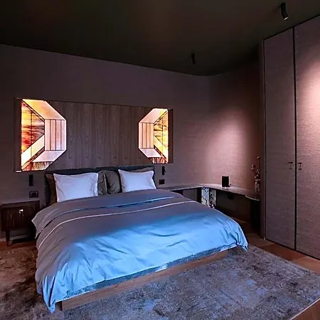 Room 12