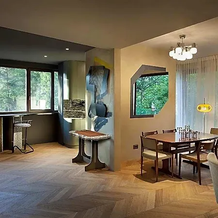 Lägenhetshotell Room 12 5*