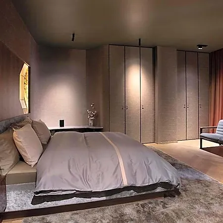 Aparthotel Room 12