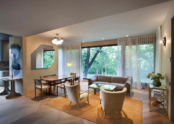 Ξενοδοχείο με διαμερίσματα 12 4*