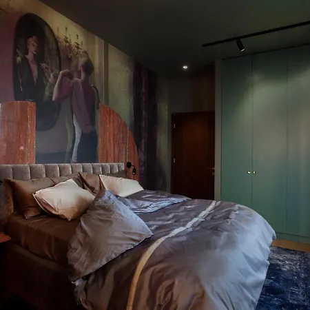 12 Hotel apartamentowy 4*