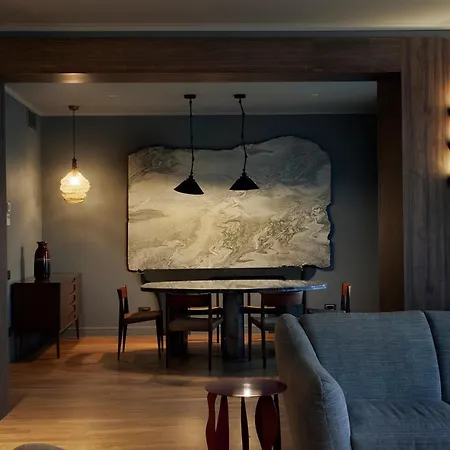 Room12 House *