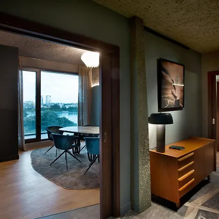 Room12 House