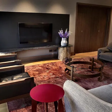 Room12 House *