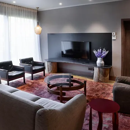 Room12 House Aparthotel *