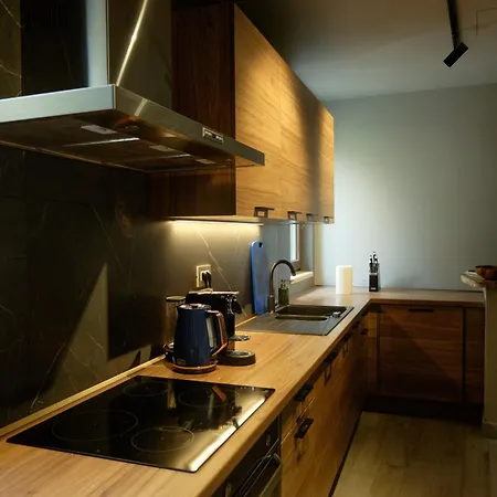 12 4* 부쿠레슈티